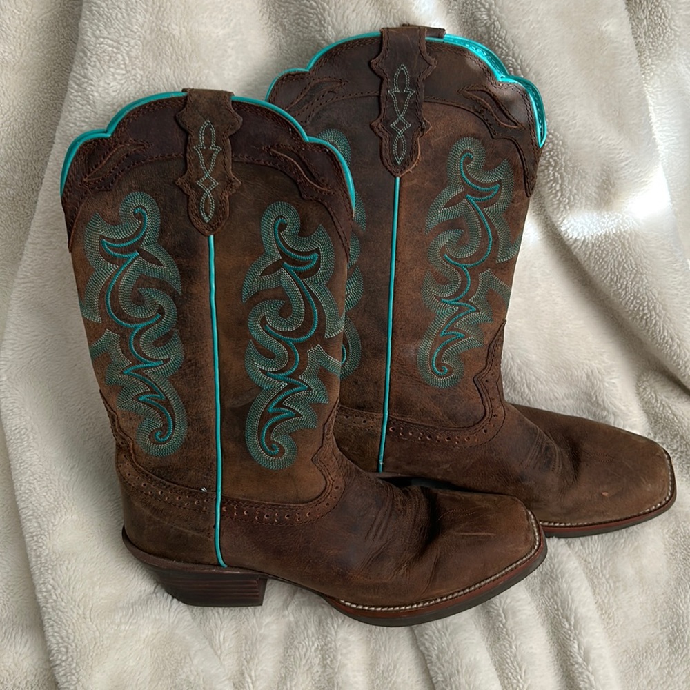 Justin Cowboy Boots